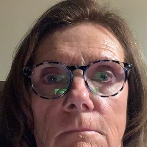 Meet your Posher, Pam